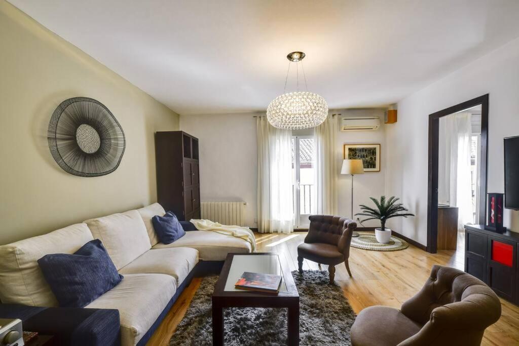 Big Stylish And Modern Apartment In Madrid Centre מראה חיצוני תמונה