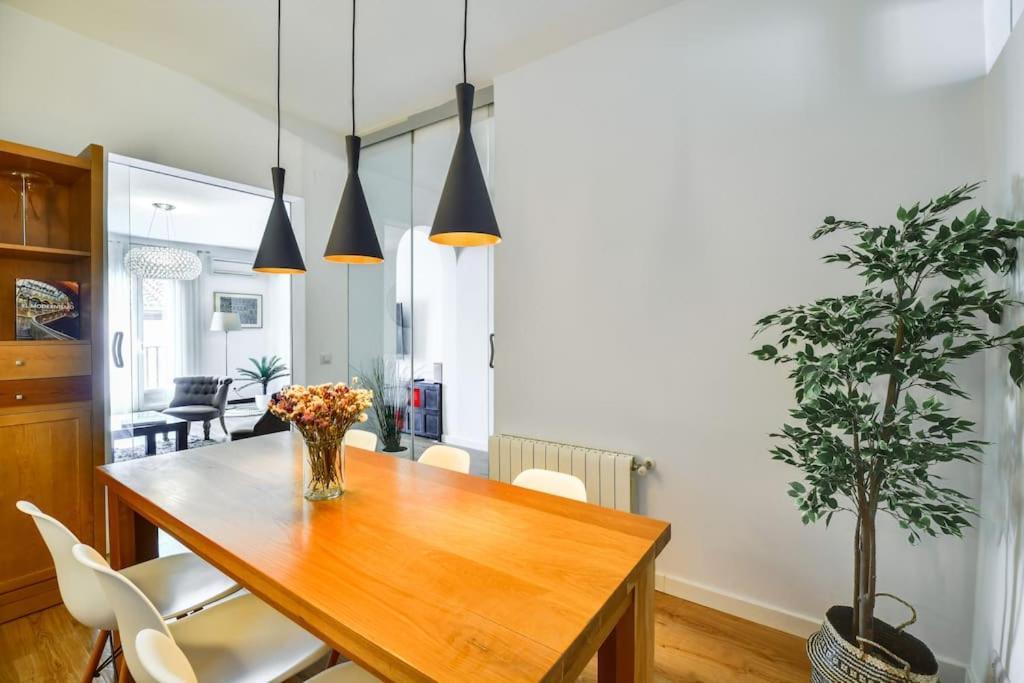 Big Stylish And Modern Apartment In Madrid Centre מראה חיצוני תמונה